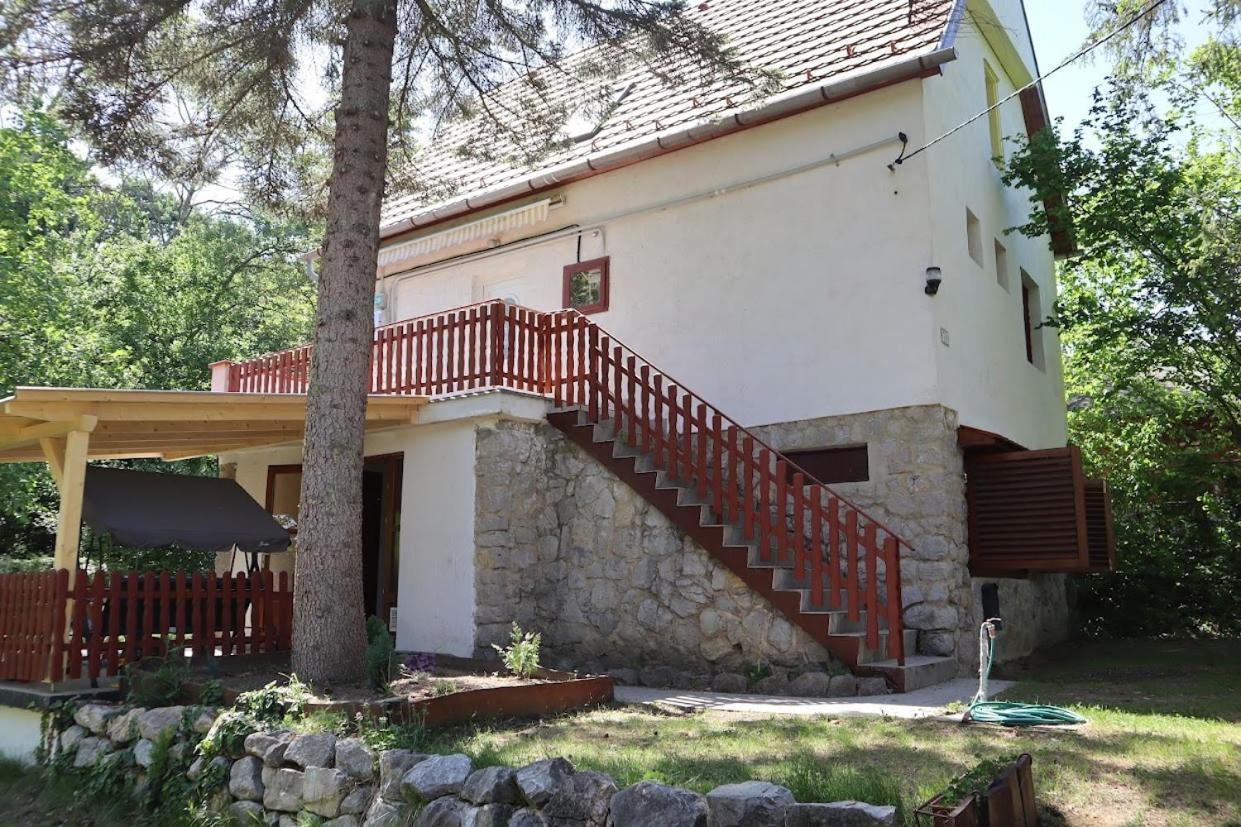 Madarles Vendeghaz Βίλα Abaliget Εξωτερικό φωτογραφία